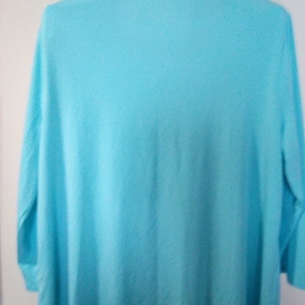 Women's Top - Picture 7 of 11